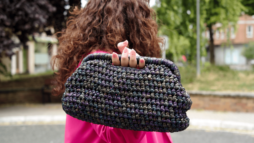 Bolso artesanal "Tornasol" - Hecho a mano